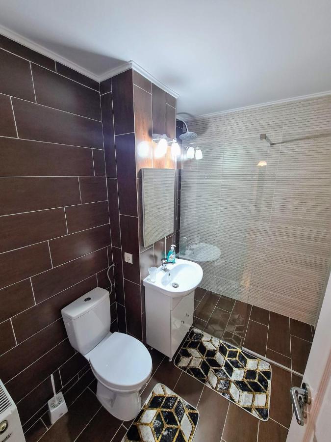 Spy Apartment Hateg Ngoại thất bức ảnh